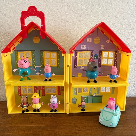 Peppa Pig Fold-n-Carry Playset Yellow House with Car and 8 Figures 2003 - Picture 8 of 8